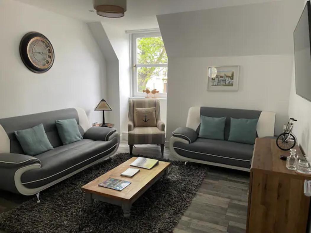 The Holiday Hoose Kinghorn Екстериор снимка