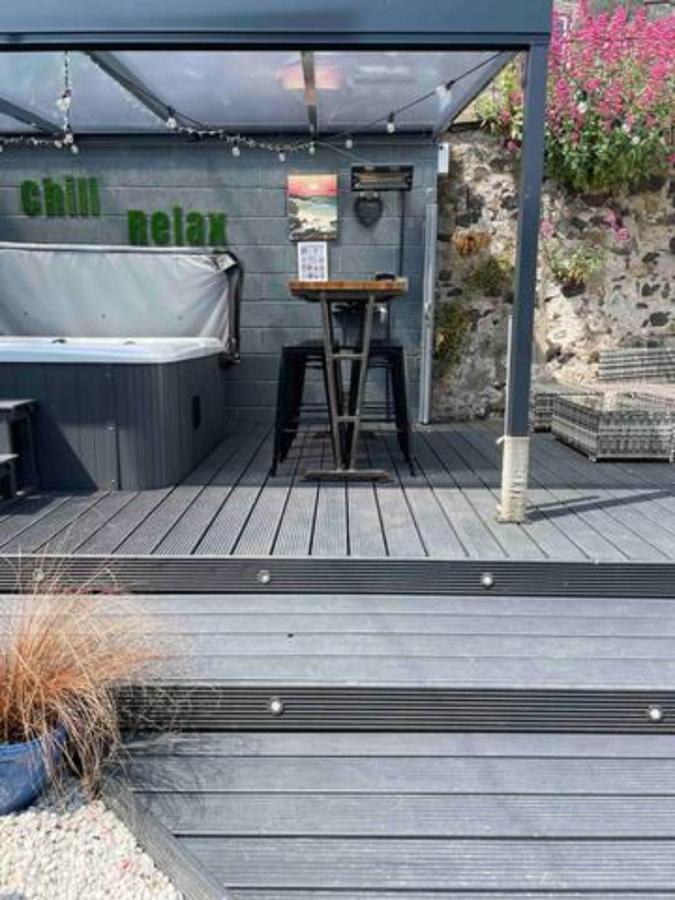 The Holiday Hoose Kinghorn Екстериор снимка